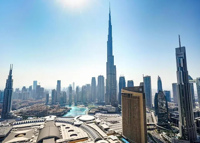 Magnificent 3Br Luxurious Apartment With Burj Khalifa View
