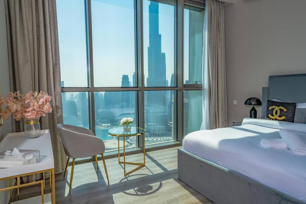 Magnificent 3br Luxurious With Burj Khalifa View Dubai