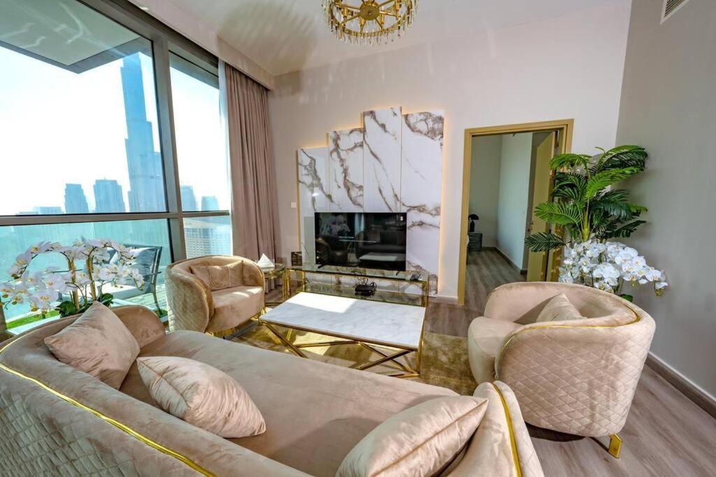Magnificent 3br Luxurious With Burj Khalifa View Apartment *