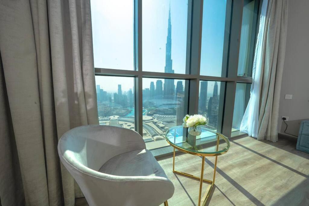 Magnificent 3br Luxurious With Burj Khalifa View
